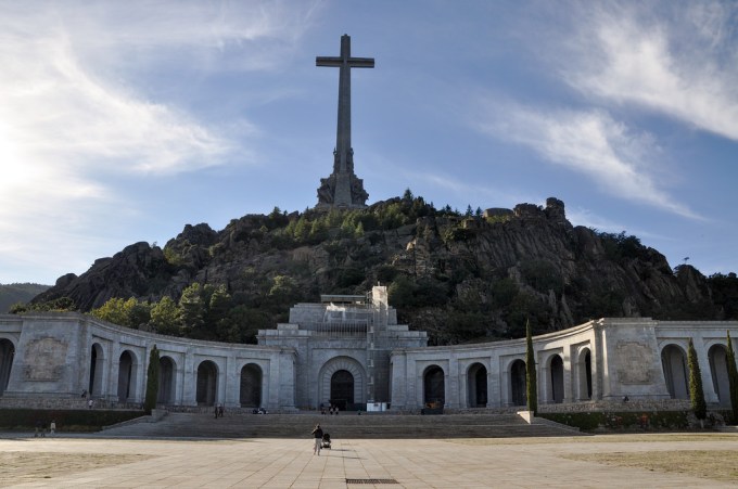 10518548383_f594282d5d_b