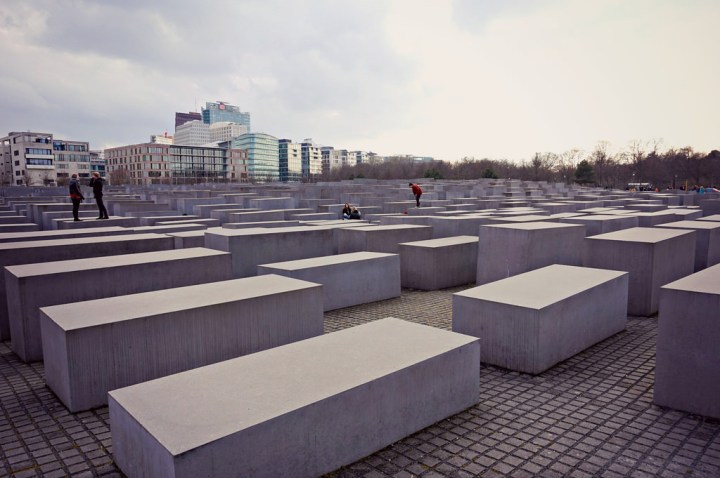 26183491480_764468fda8_b