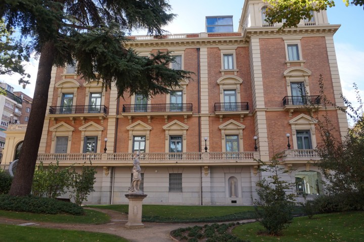 30582241150_0d46c9bd6b_h